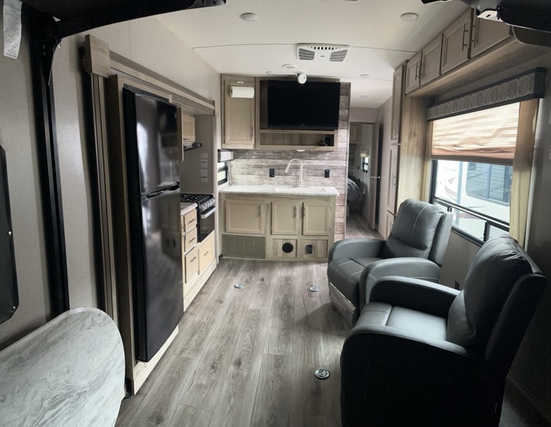 
								2022 Coachmen Catalina Toy Hauler 28THS full									