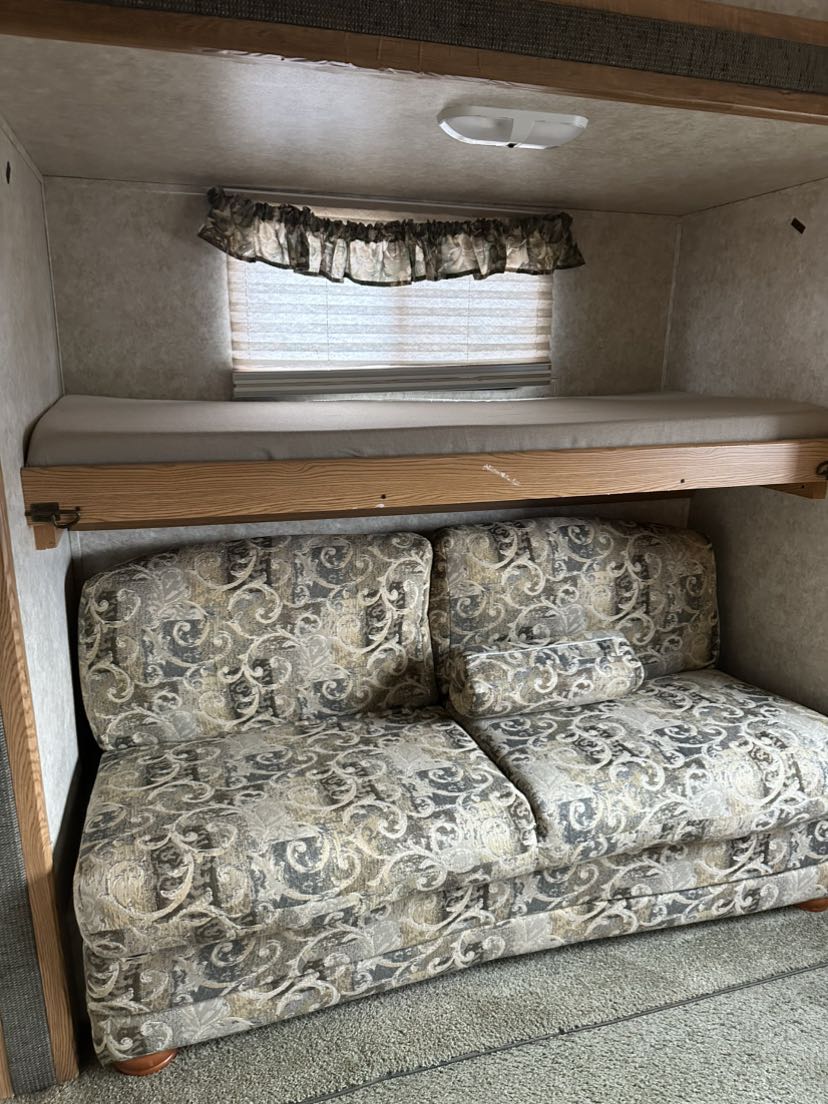 
								2007 Keystone Cougar full									