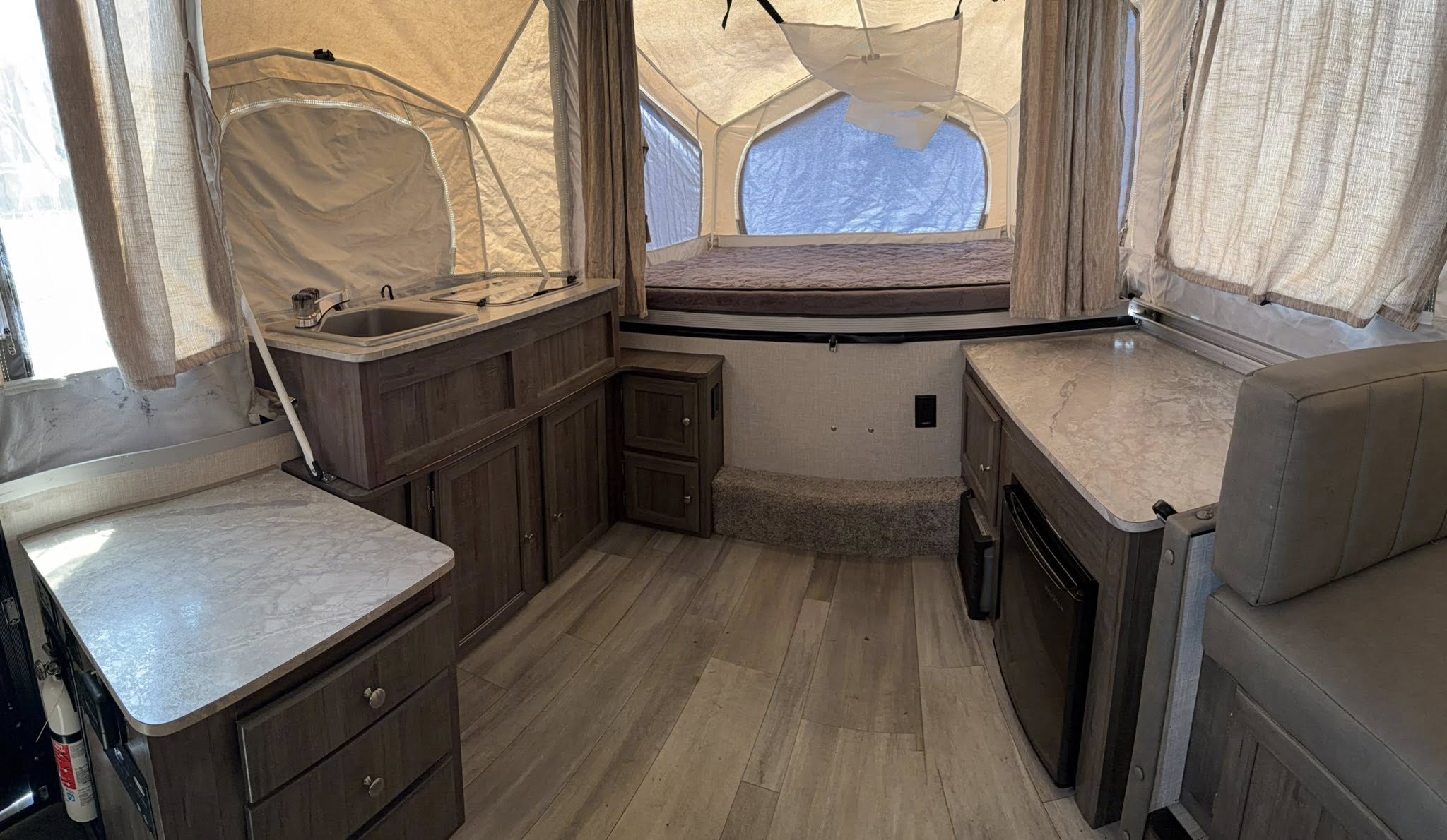 
								2022 Rockwood Freedom Camper full									