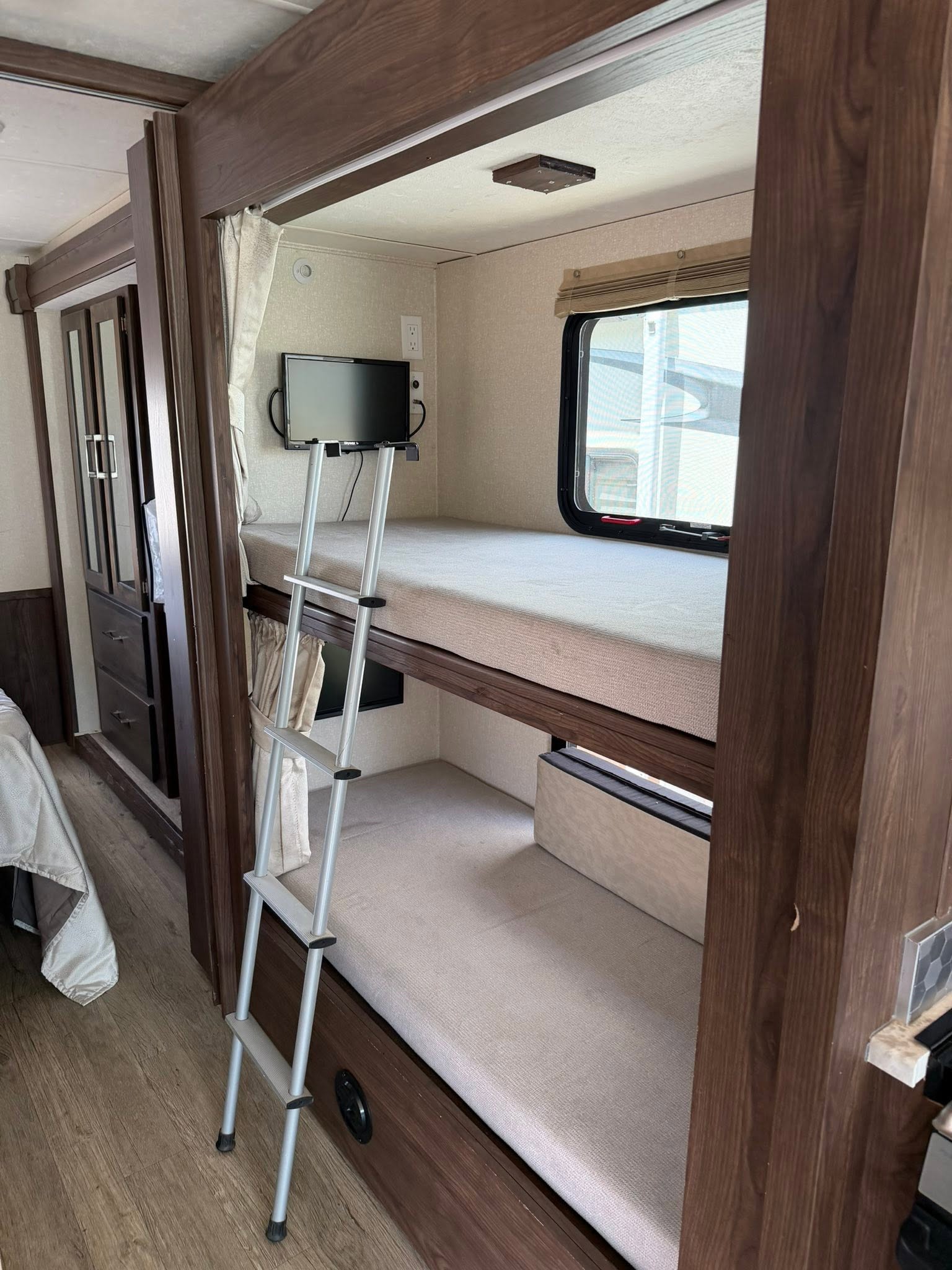 
								2020 Coachman Pursuit full									