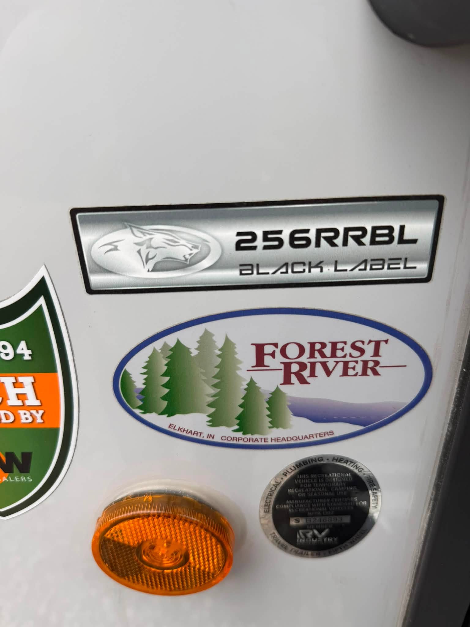 
								2025 Forest River Cherokee Black Label 256RRBL full									